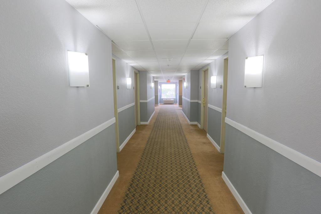 Days Inn By Wyndham Calumet Park Esterno foto