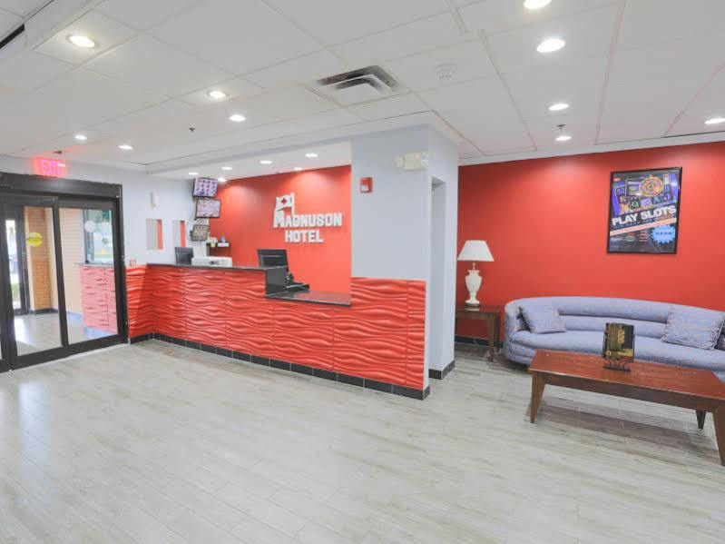 Days Inn By Wyndham Calumet Park Esterno foto