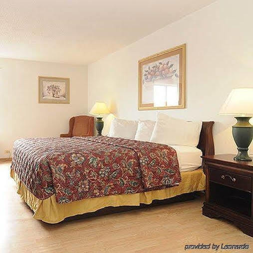 Days Inn By Wyndham Calumet Park Esterno foto